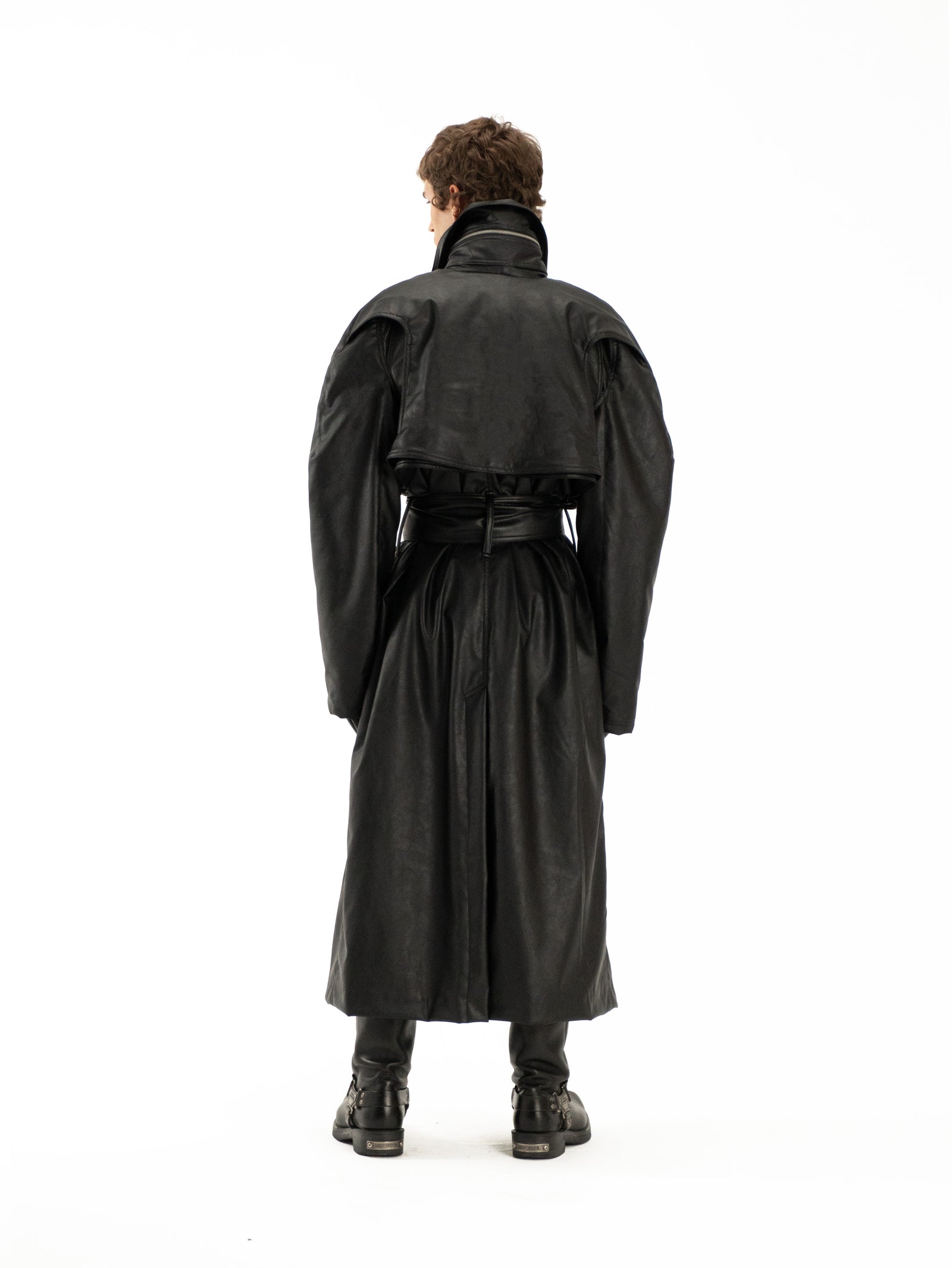color:black