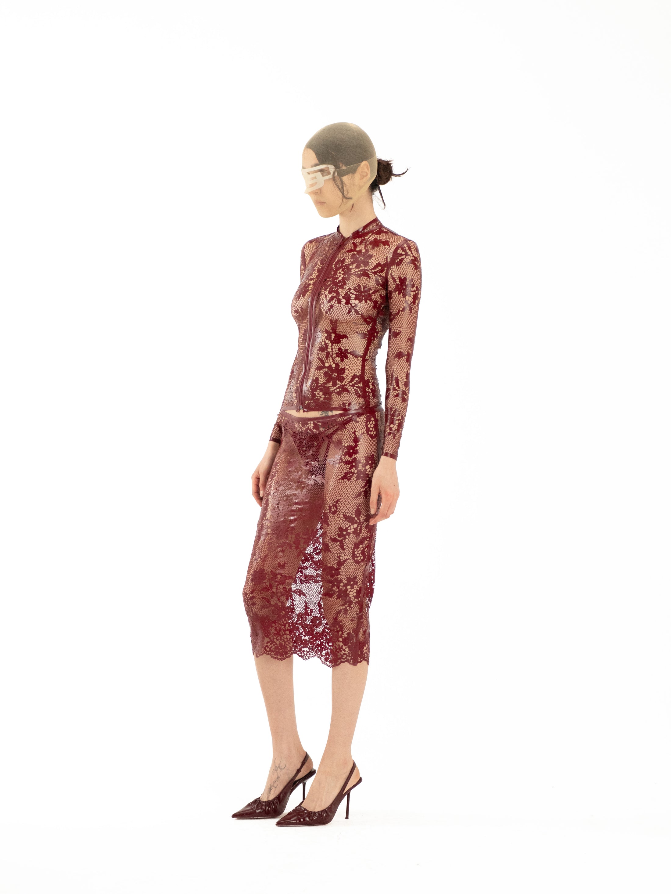 color:burgundy