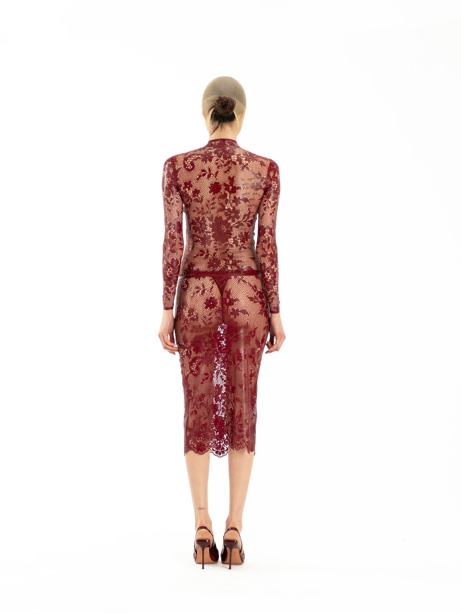 color:burgundy