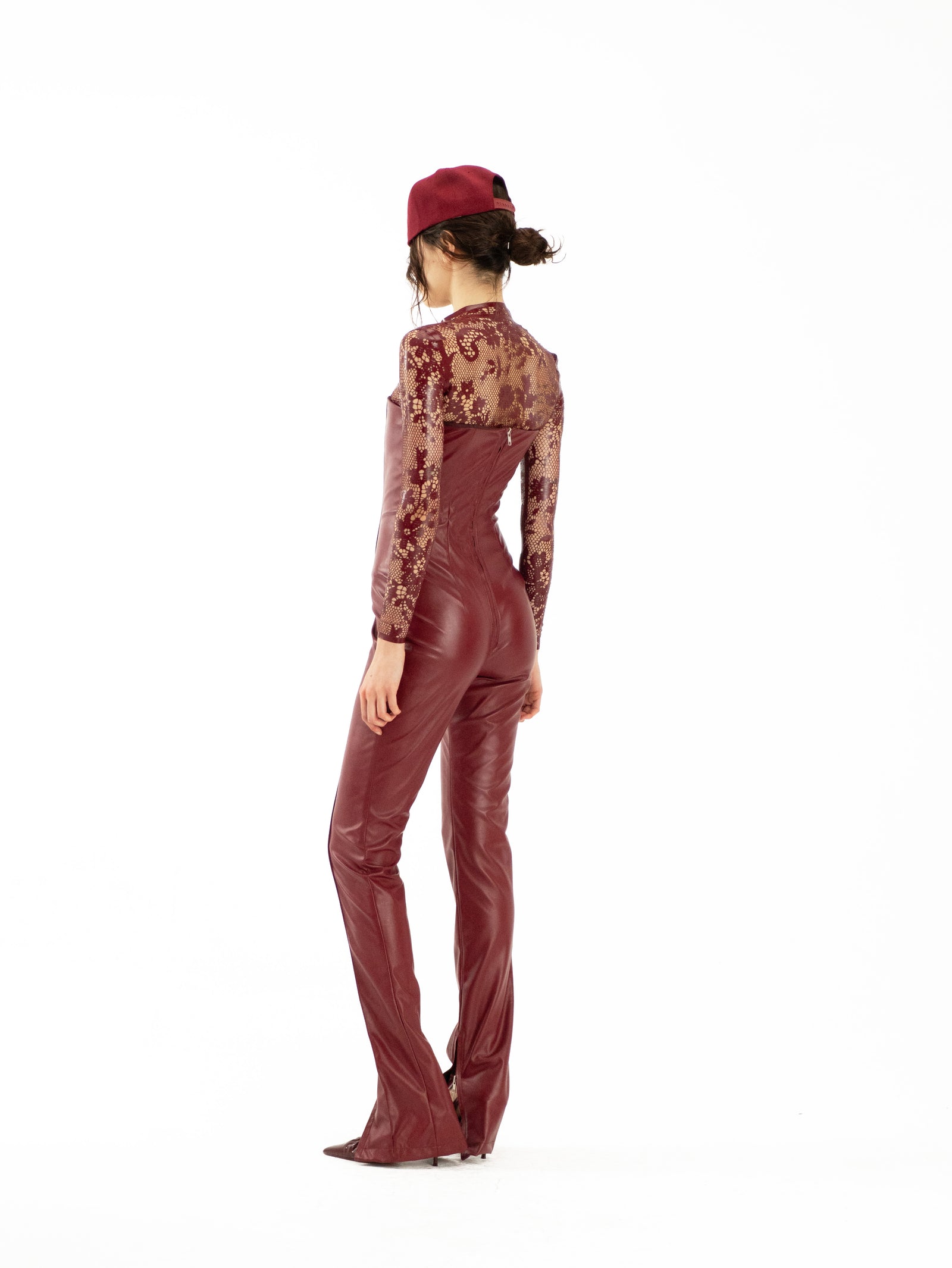 color:burgundy