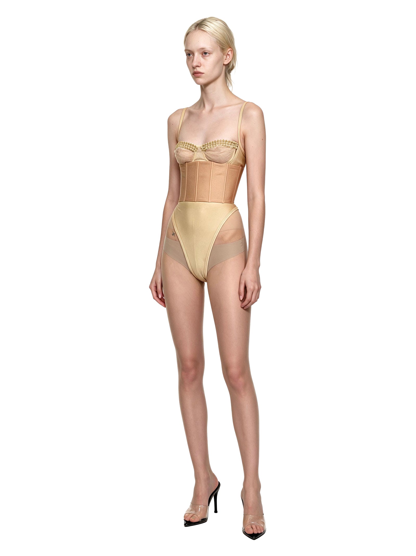color:nude