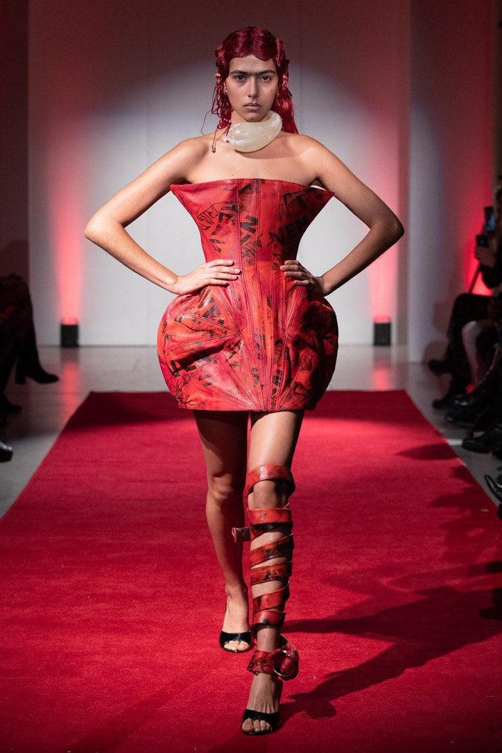AW20 — El Invitado