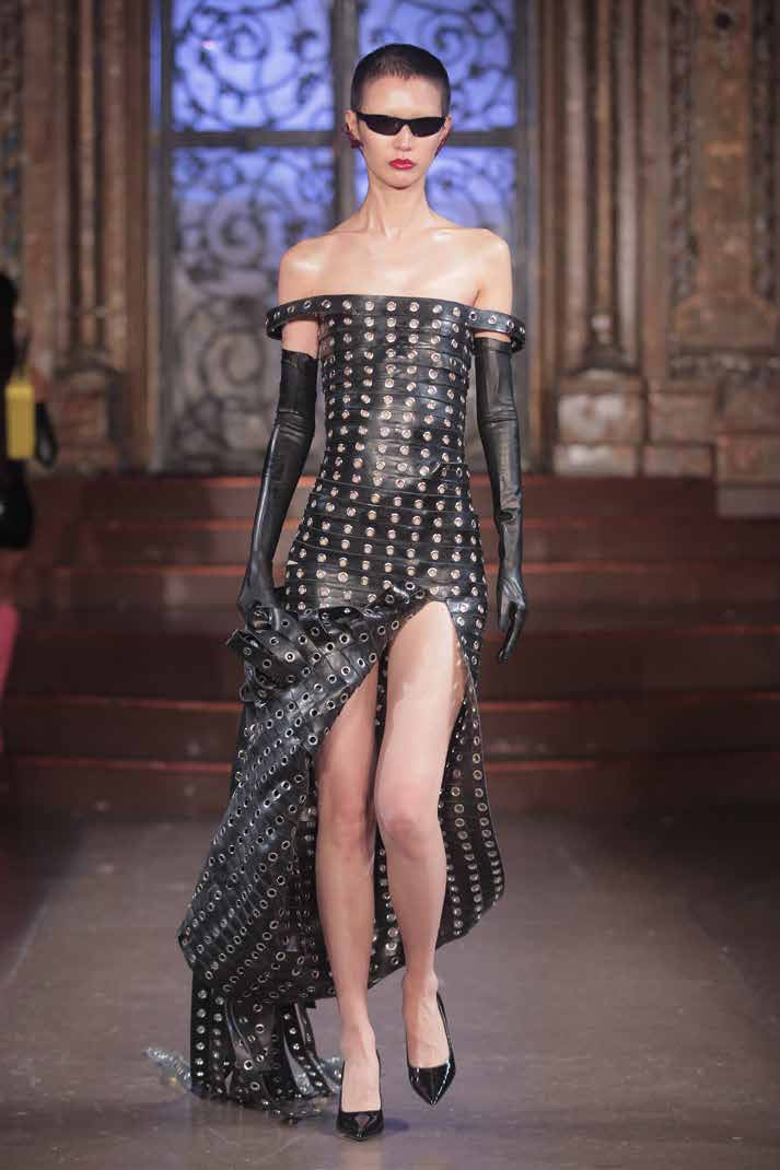 AW23