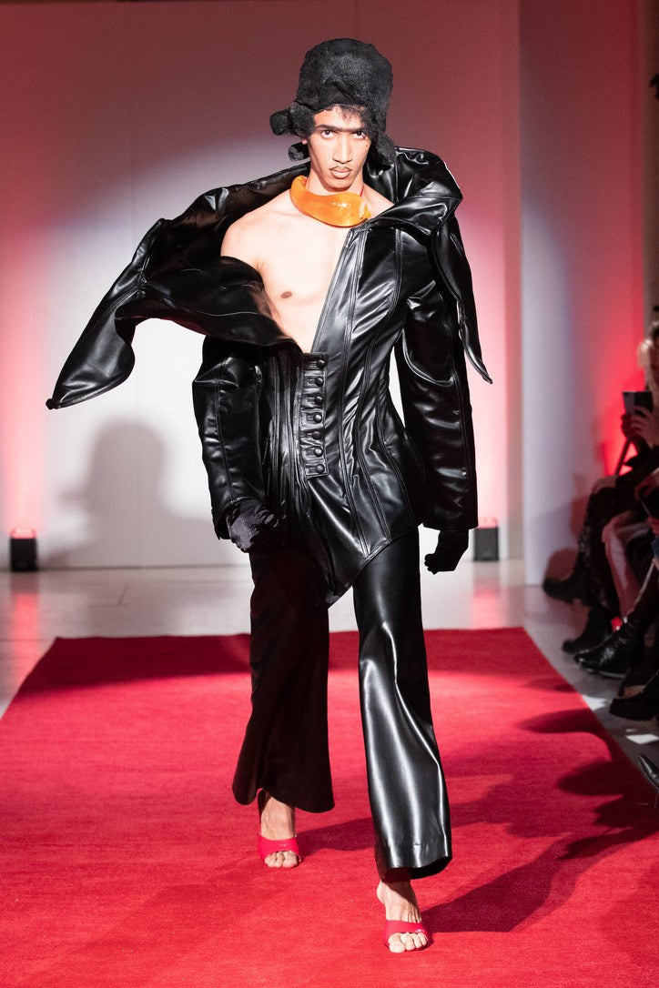 AW20 — El Invitado