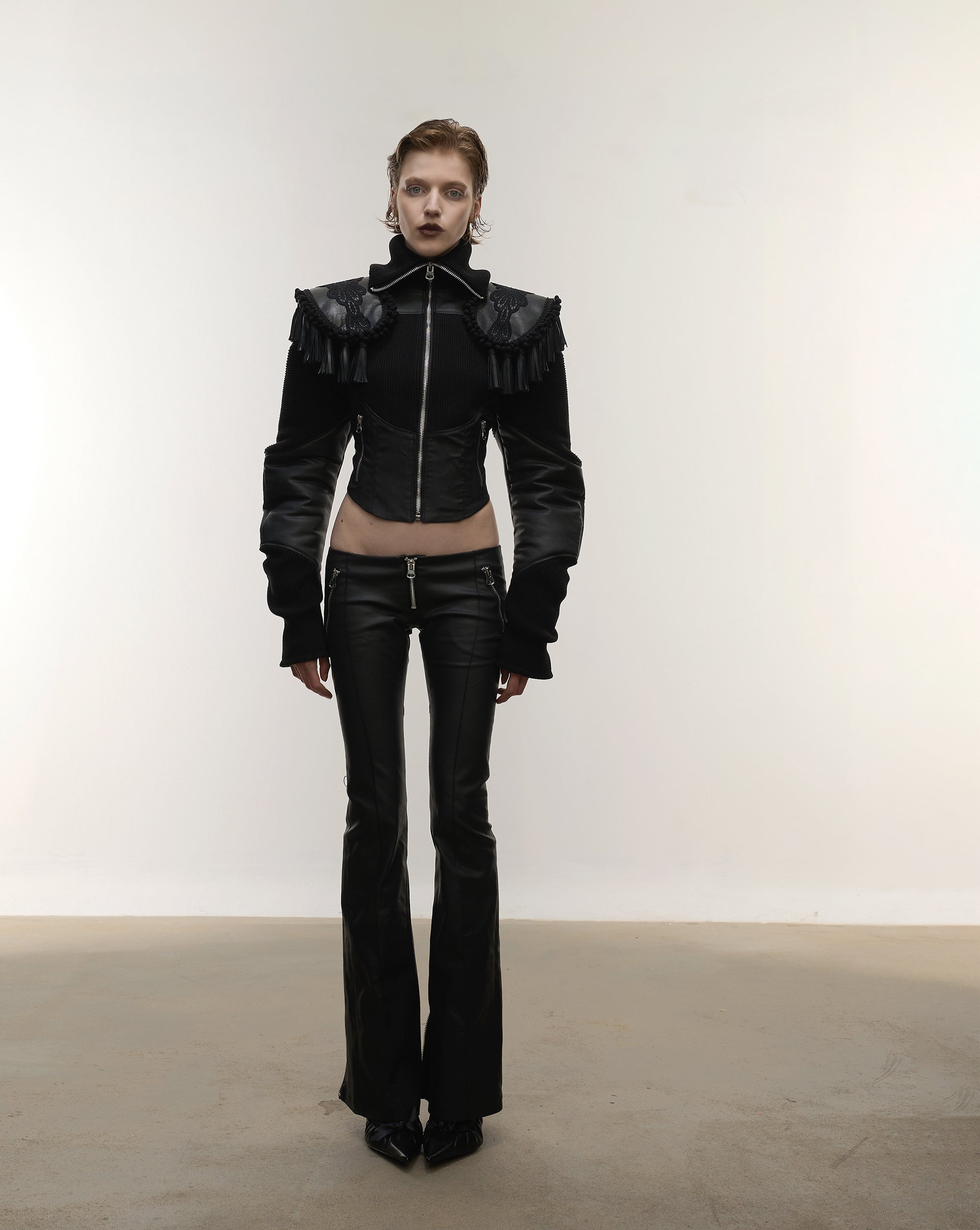 AW25