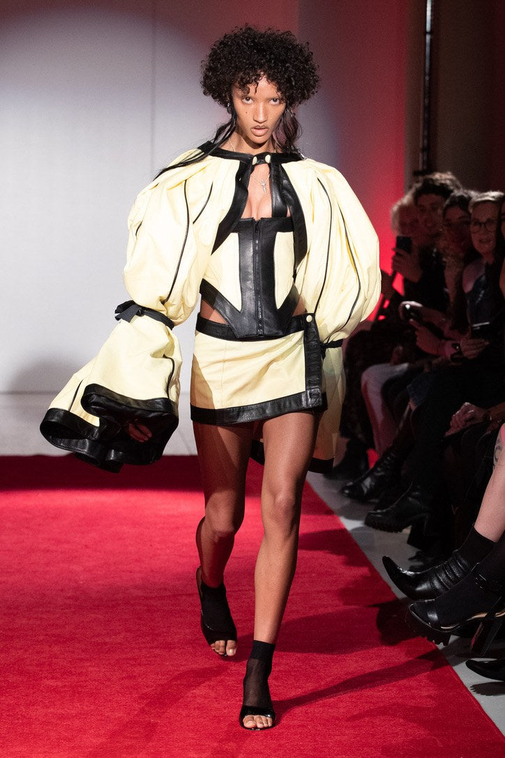 AW20 — El Invitado