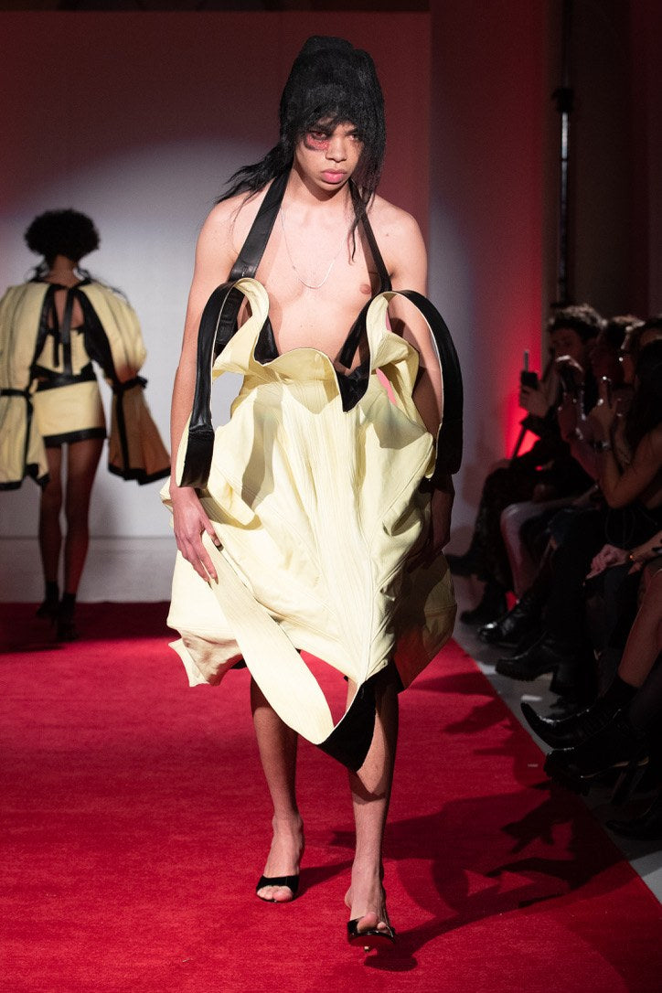 AW20 — El Invitado