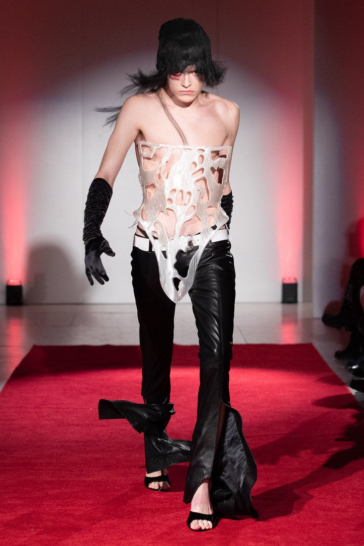 AW20 — El Invitado