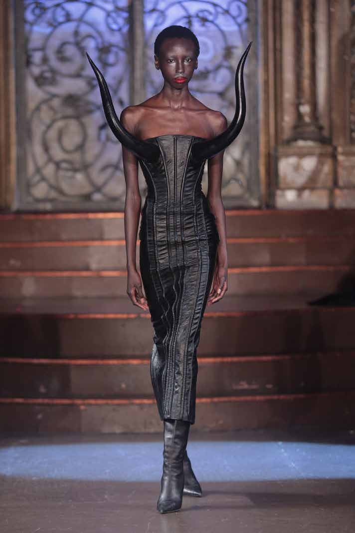 AW23