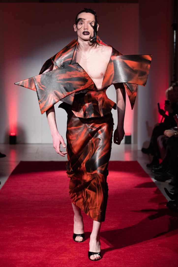 AW20 — El Invitado