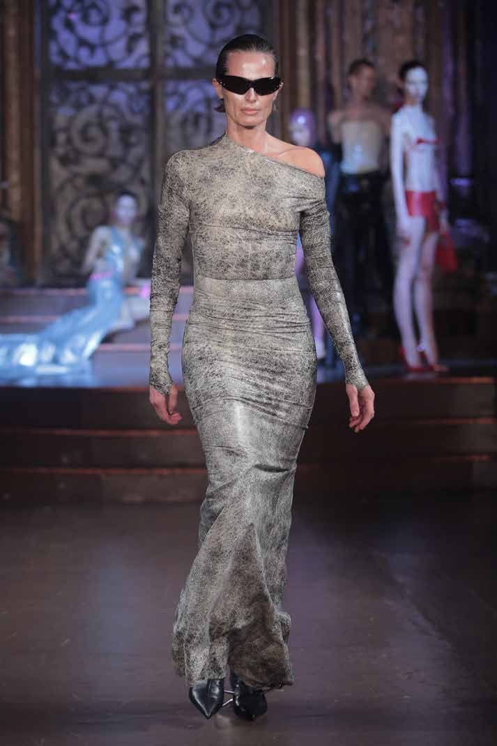 AW23