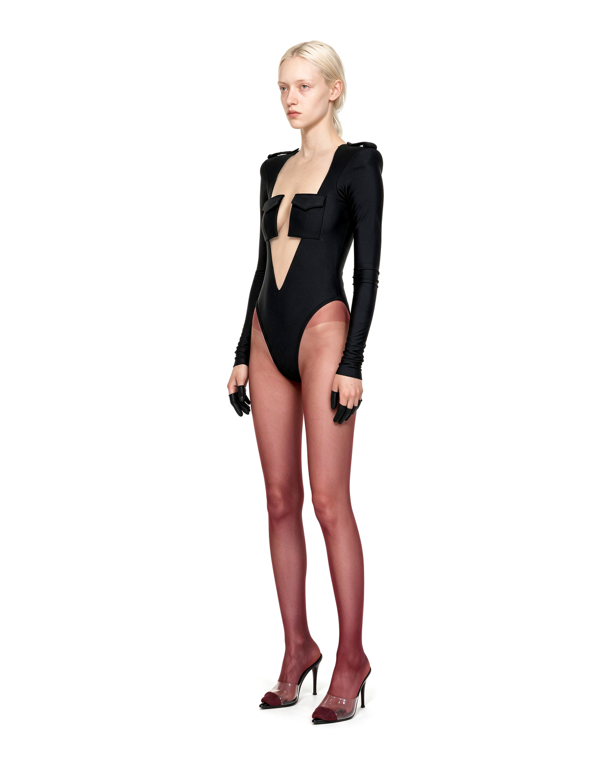 color:black